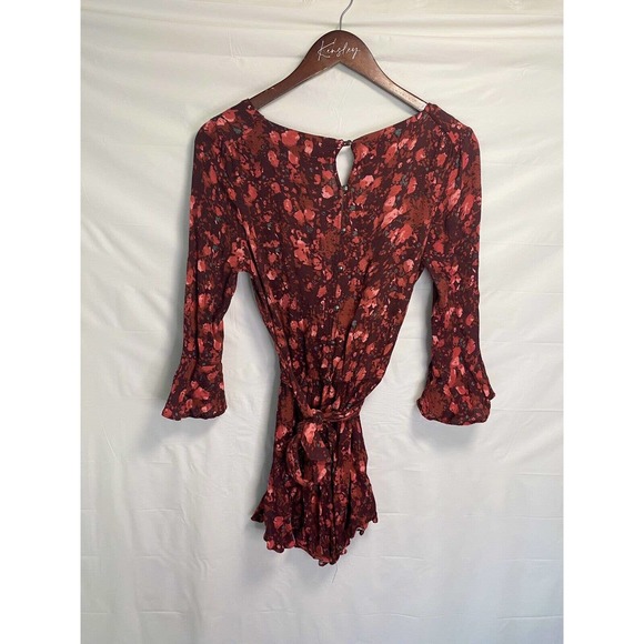 Free People Women’s All The Right Ruffles Romper Floral Berry Size XS - Picture 2 of 4